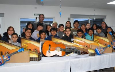 Entrega de instrumentos musicales en los Distritos de Villa Seca y Los Sauces