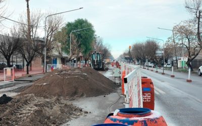 Obras: renovación de cañerías cloacales sobre Avenida San Martín de Tunuyán